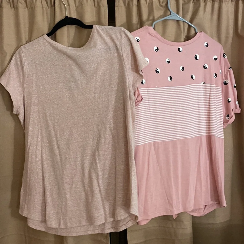 2 tops - Picture 2 of 4
